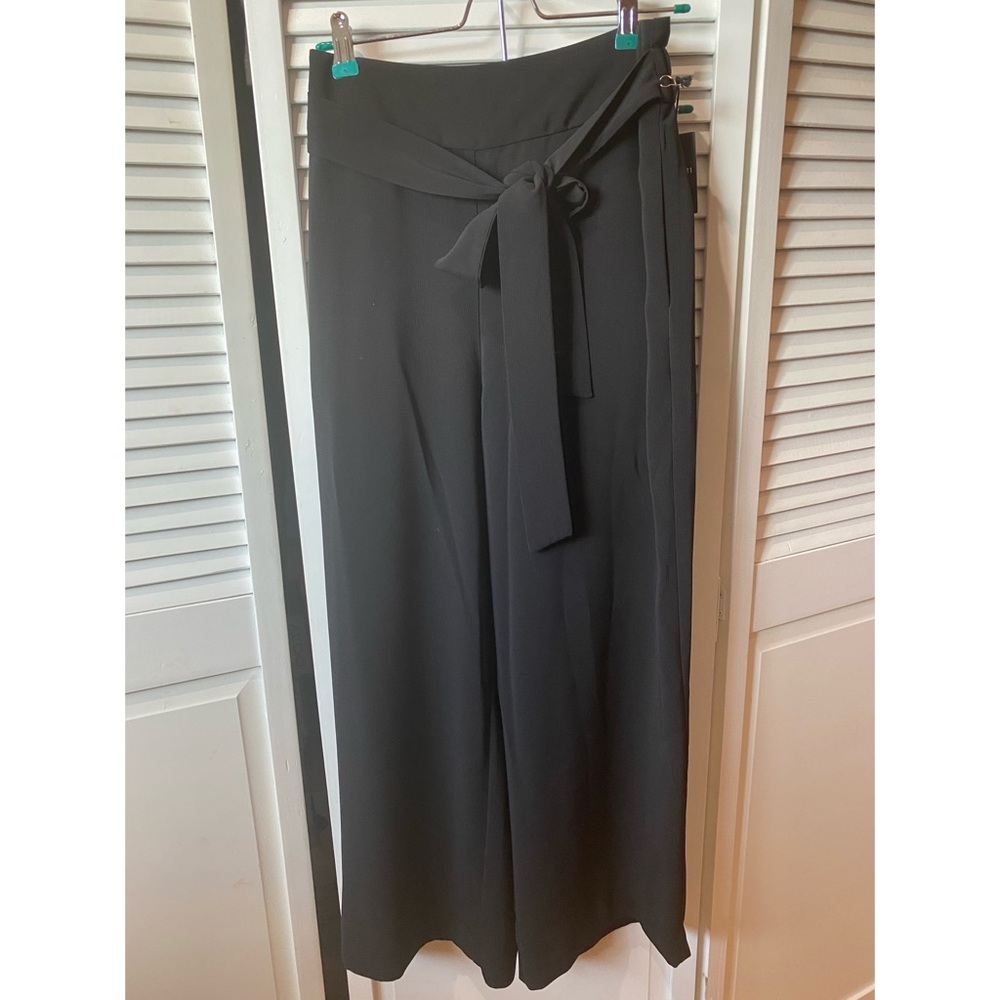 Forever 21 Wide Legged Pants - Black - Small